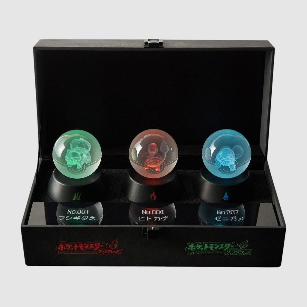 Pokémon Edición Especial 30 Aniversario Rojo Fuego & Verde Hoja (Set Pokeballs luminosas)